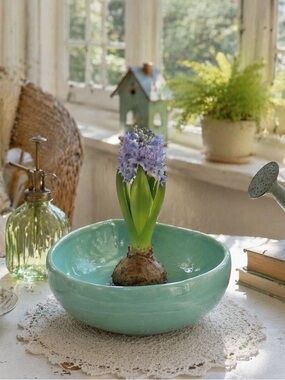 McCoy USA Pottery- Harmony Mist Blue Round Planter 1961